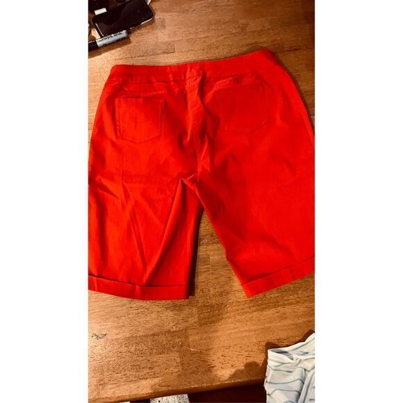 Soft Surroundings Red Pull On Bermuda Shorts Size 14 - Picture 7 of 8